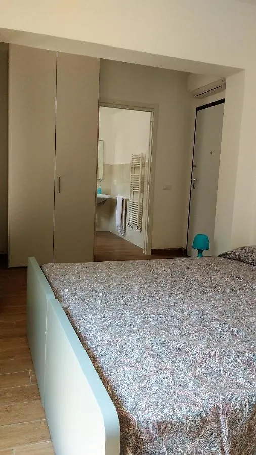 La Vie Est Belle Bed and Breakfast Finale Ligure 0*,  Italien