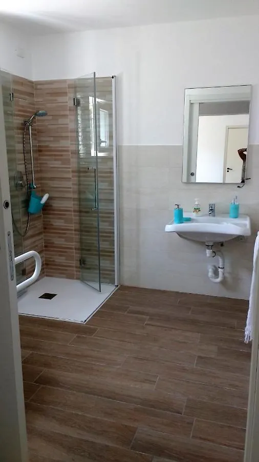 La Vie Est Belle Bed and Breakfast Finale Ligure Bed & Breakfast