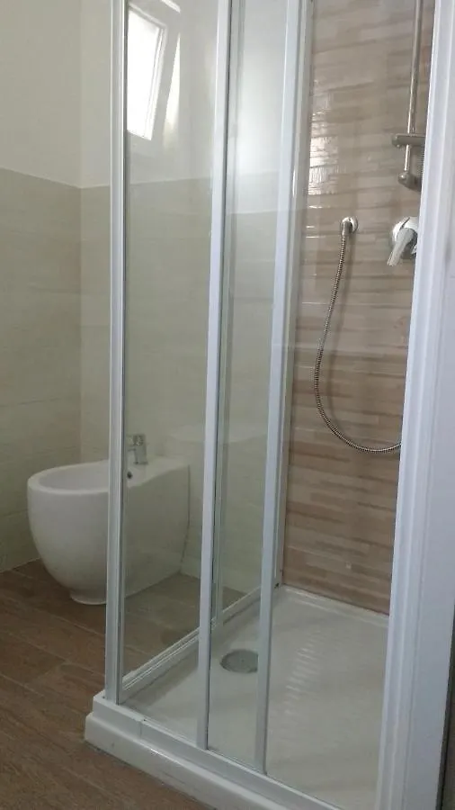 La Vie Est Belle Bed and Breakfast Finale Ligure 0*,