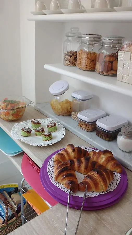La Vie Est Belle Bed and Breakfast Finale Ligure Italien