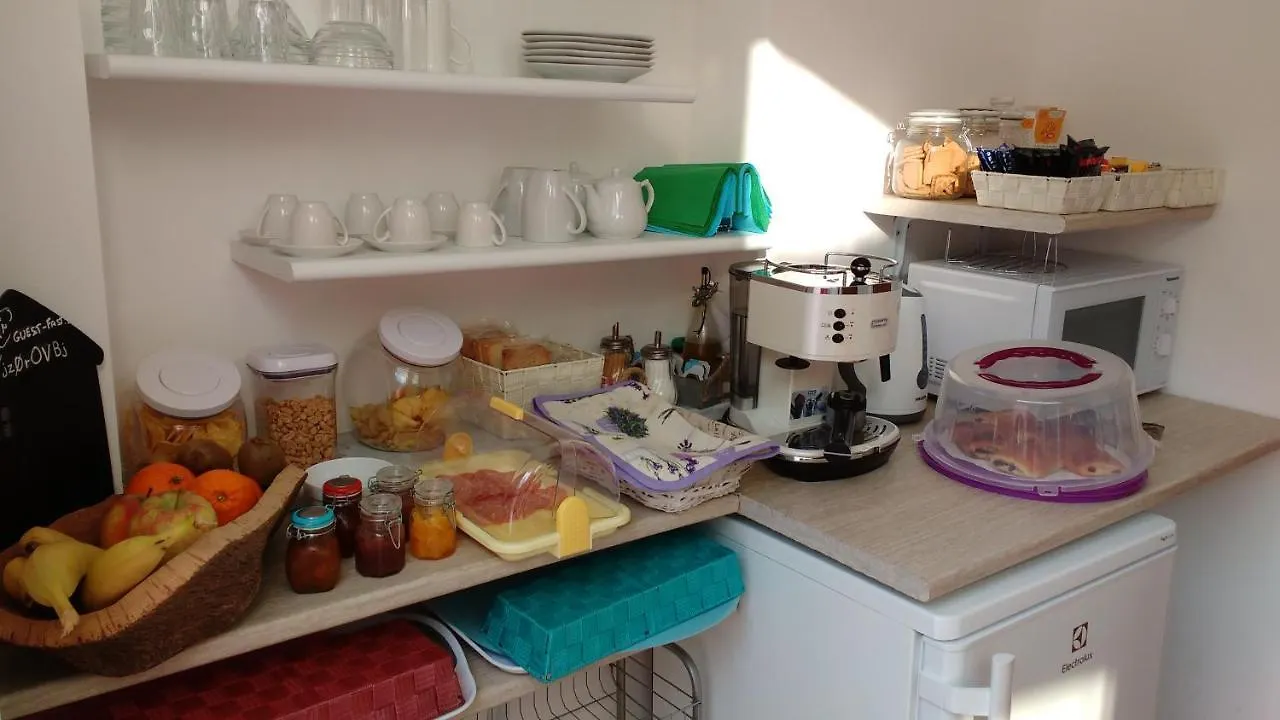 Bed & Breakfast La Vie Est Belle Bed and Breakfast Finale Ligure
