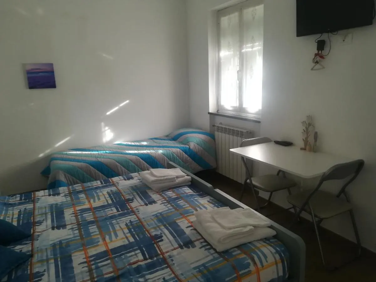 La Vie Est Belle Bed and Breakfast Finale Ligure