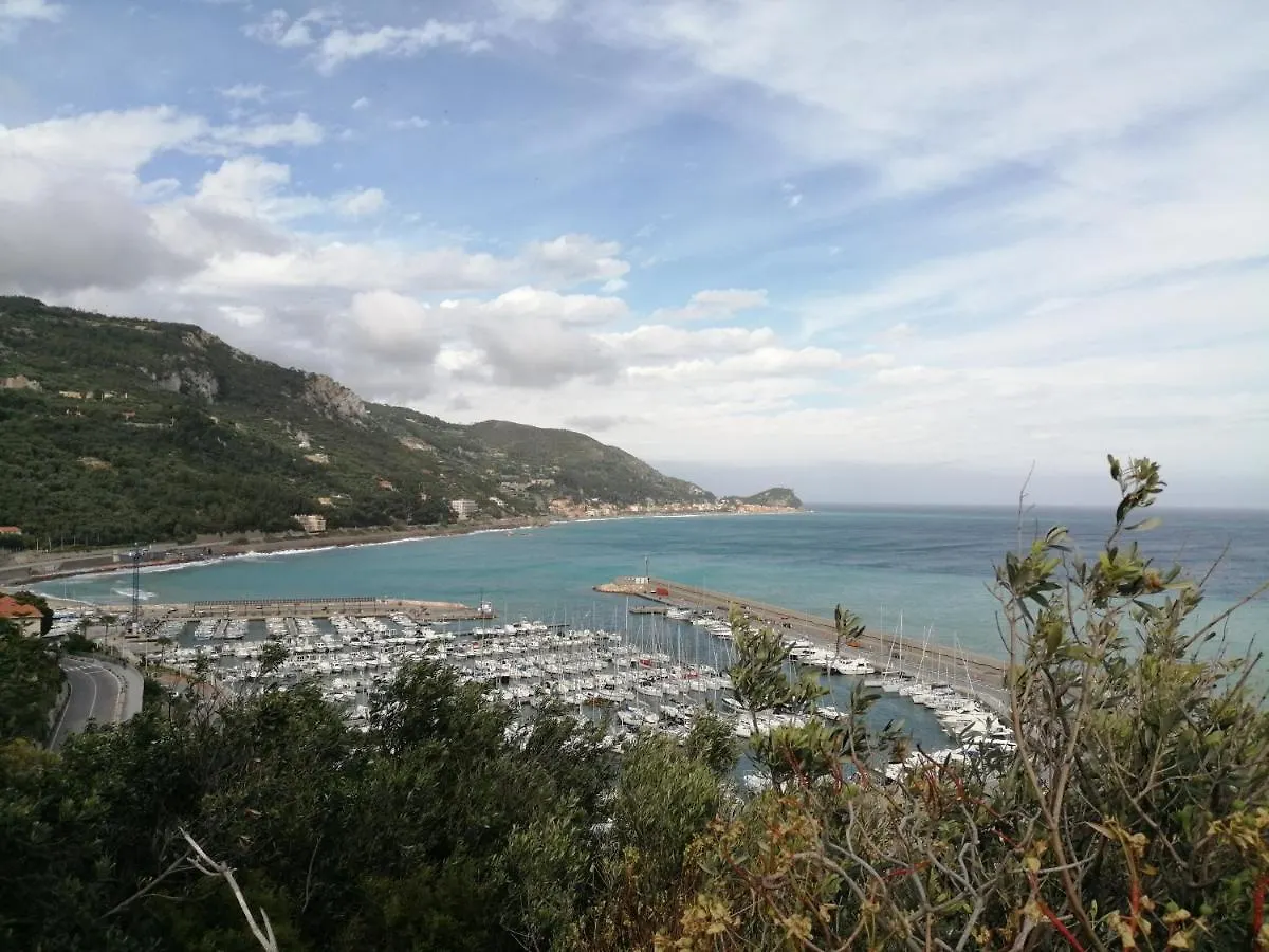 La Vie Est Belle Bed and Breakfast Finale Ligure Bed & Breakfast